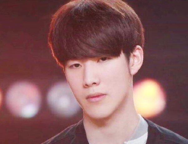 G2 3-1 FNC：一年四冠统治欧洲，G2力克FNC问鼎LEC年度冠军